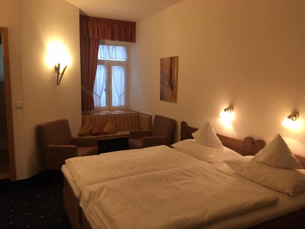 Akzent Hotel Berg'S Alte Bauernschaenke- Wellness Und Wein Rüdesheim nad Renem Zewnętrze zdjęcie