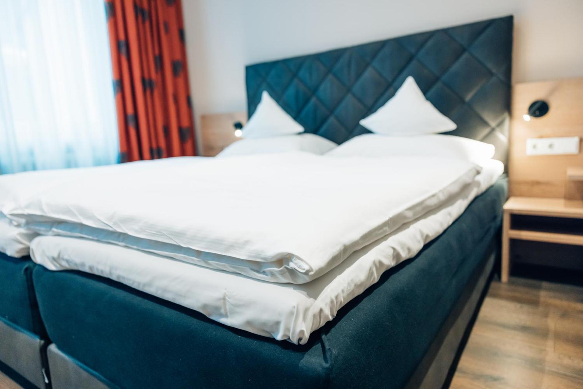 Akzent Hotel Berg'S Alte Bauernschaenke- Wellness Und Wein Rüdesheim nad Renem Zewnętrze zdjęcie